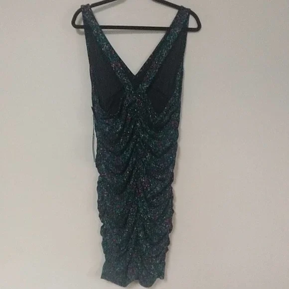 Leith Floral V Neck Ruched Body-con Mini Dress 2x - Picture 10 of 13